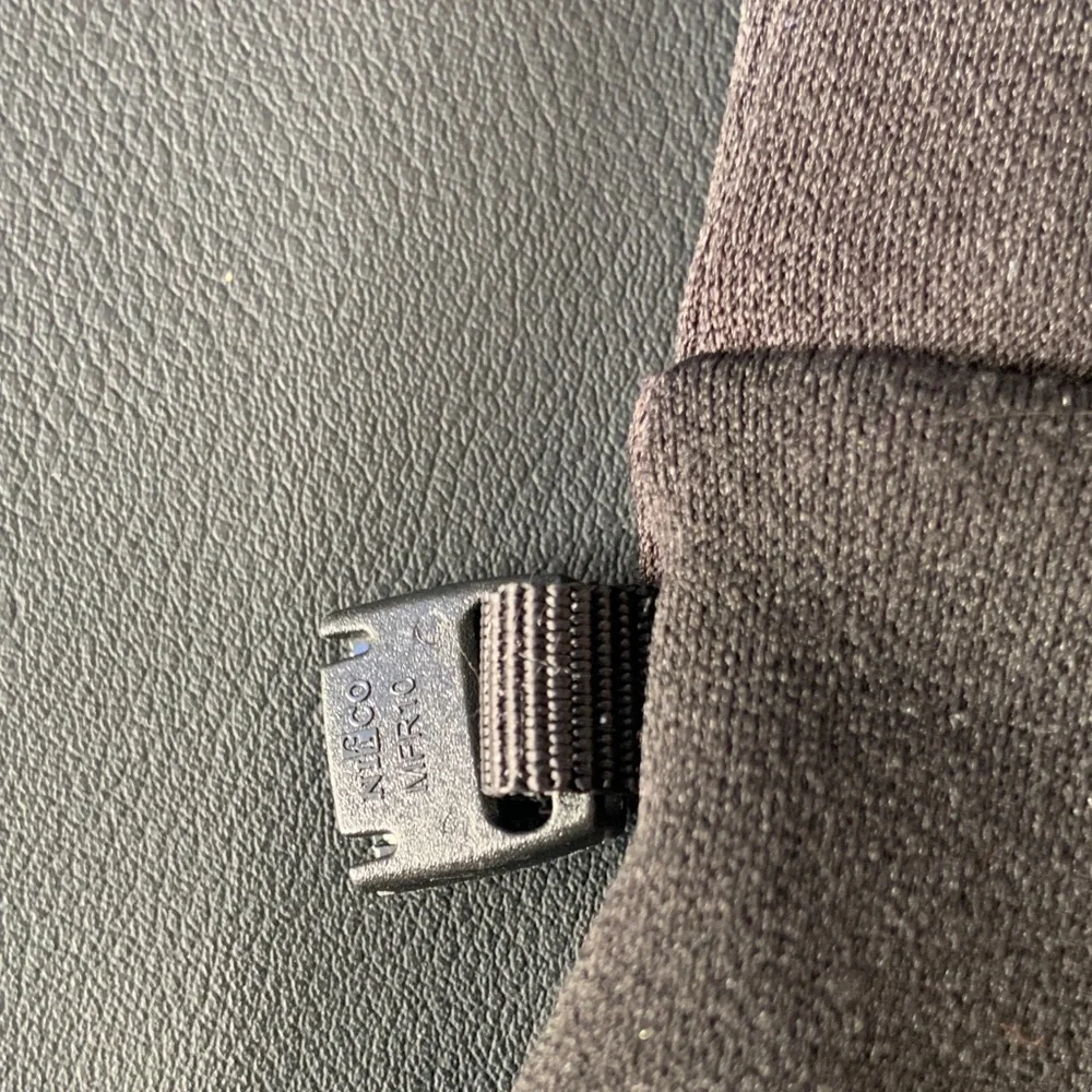 The North Face Black Tech Gloves – Youth/Boy OS